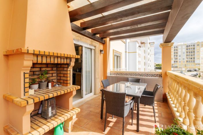 Image No.23-3 Bed Apartment for sale