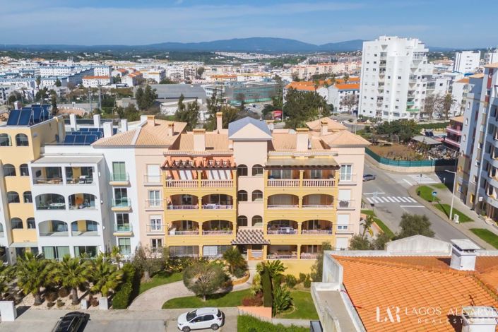 Image No.27-3 Bed Apartment for sale