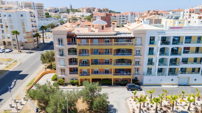 Image No.31-3 Bed Apartment for sale