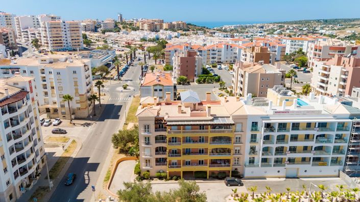 Image No.32-3 Bed Apartment for sale