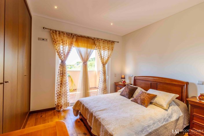 Image No.28-4 Bed Villa for sale