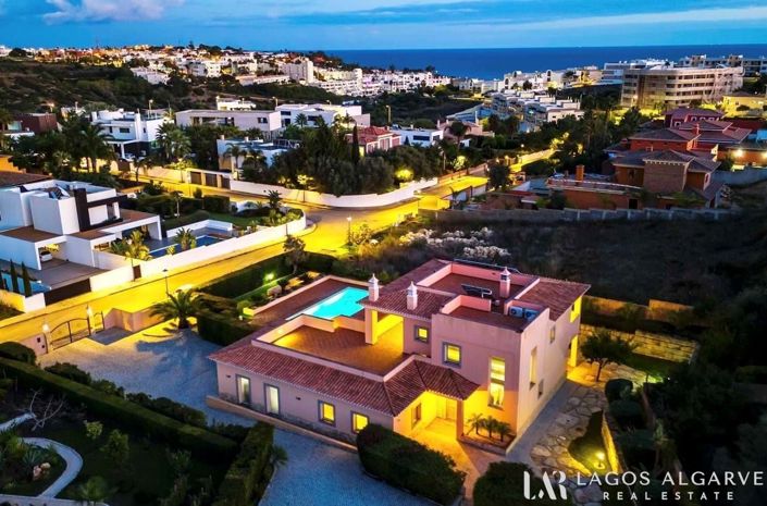 Image No.40-4 Bed Villa for sale