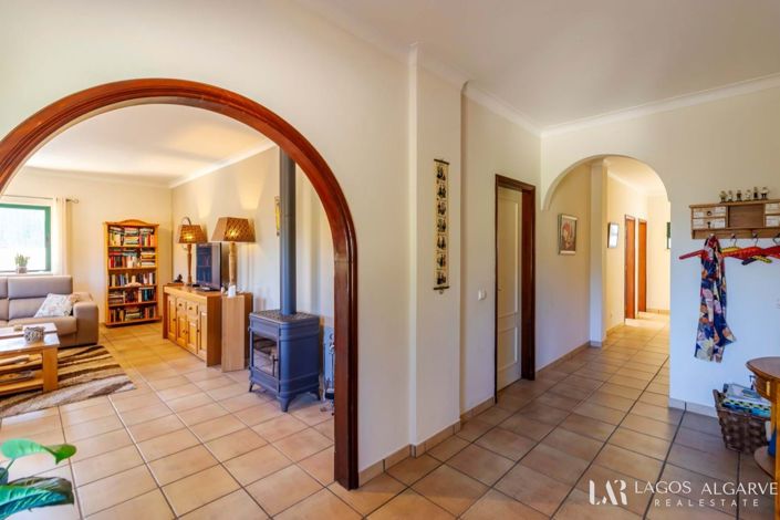 Image No.10-3 Bed Villa for sale