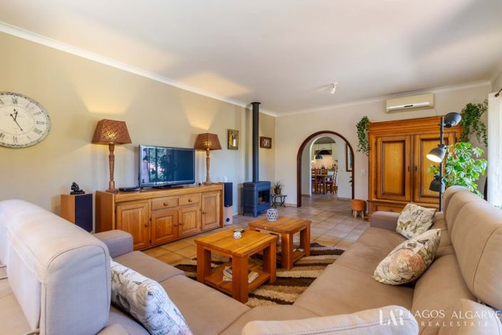 Image No.12-3 Bed Villa for sale