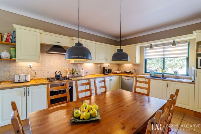 Image No.17-3 Bed Villa for sale