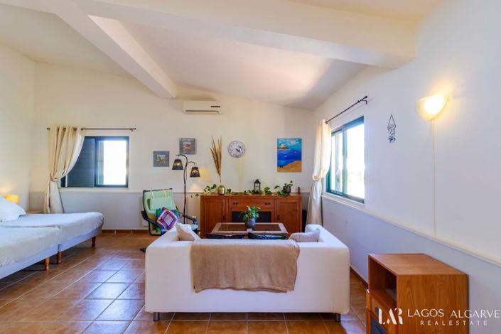 Image No.37-3 Bed Villa for sale