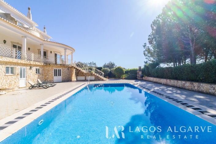 Image No.4-Villa de 4 chambres à vendre à Lagos