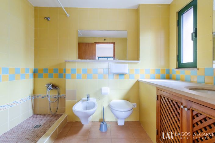 Image No.12-3 Bed Apartment for sale