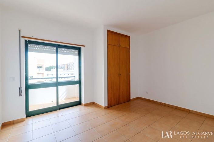 Image No.14-3 Bed Apartment for sale