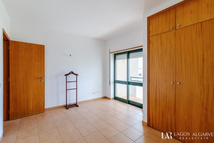 Image No.15-3 Bed Apartment for sale