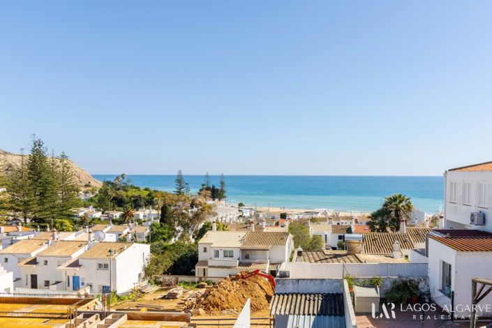 Image No.22-2 Bed Apartment for sale