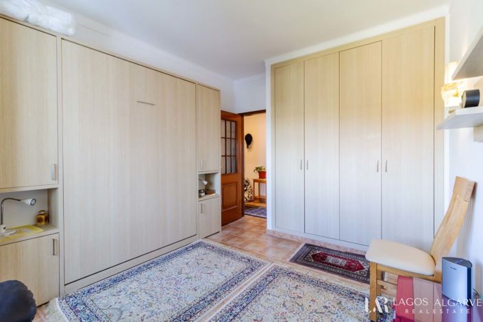 Image No.22-2 Bed Apartment for sale