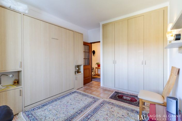 Image No.23-2 Bed Apartment for sale