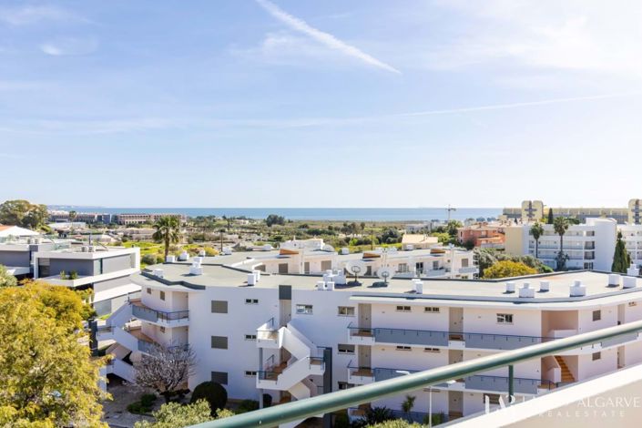 Image No.26-2 Bed Apartment for sale