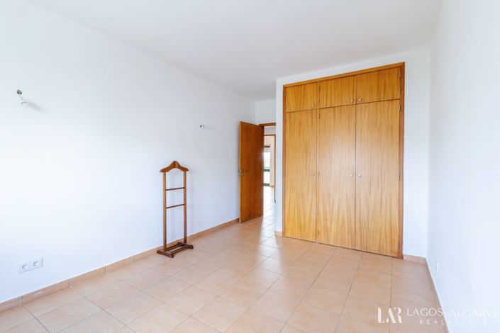 Image No.19-3 Bed Apartment for sale