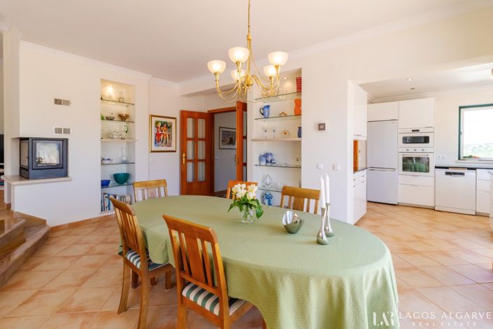 Image No.19-3 Bed Villa for sale