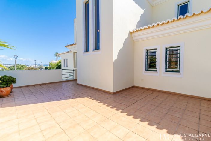 Image No.41-3 Bed Villa for sale