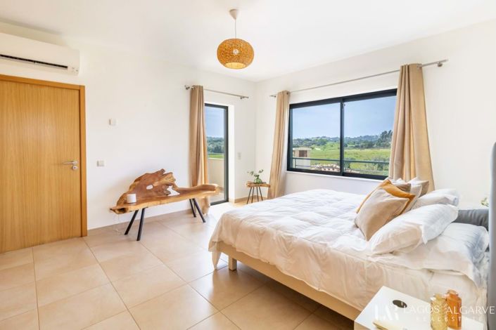 Image No.19-Villa de 4 chambres à vendre à Lagos