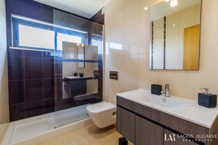 Image No.32-Villa de 4 chambres à vendre à Lagos