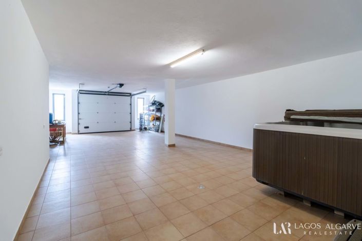 Image No.36-Villa de 4 chambres à vendre à Lagos