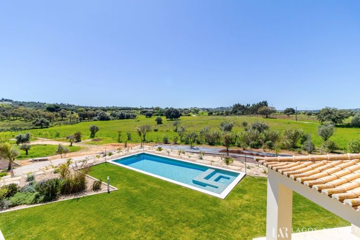 Image No.42-4 Bed Villa for sale
