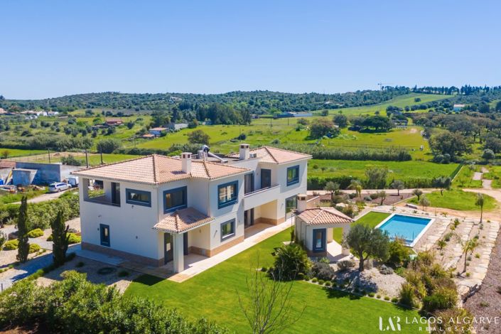 Image No.45-4 Bed Villa for sale