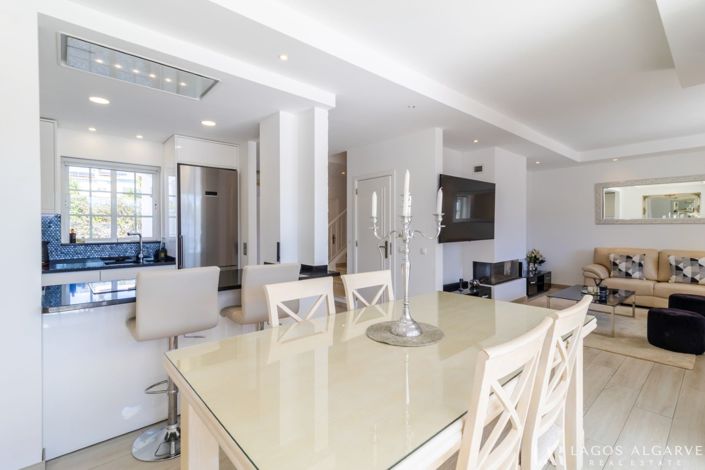 Image No.8-3 Bed Villa for sale