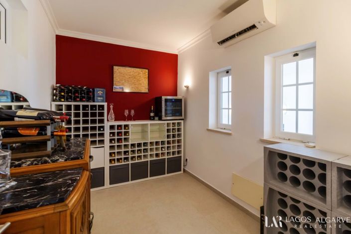 Image No.34-3 Bed Villa for sale