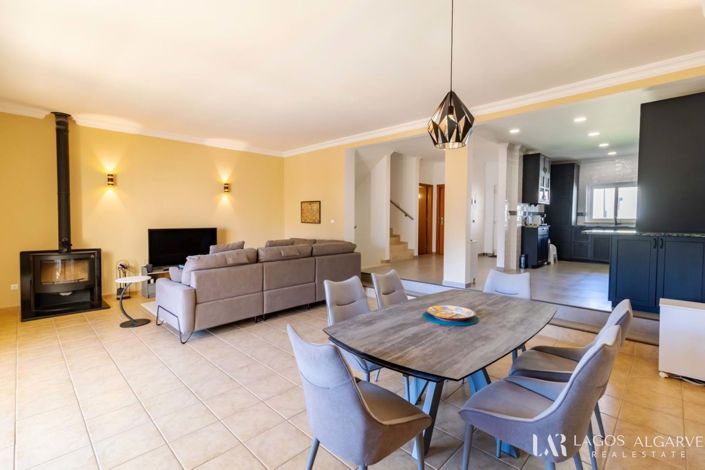 Image No.4-3 Bed Villa for sale