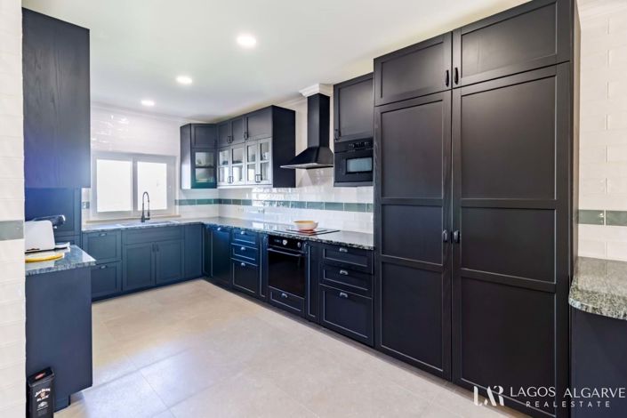 Image No.8-3 Bed Villa for sale