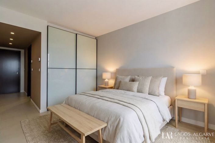 Image No.12-2 Bed Apartment for sale