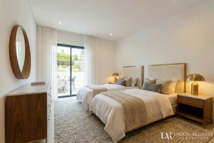 Image No.13-2 Bed Apartment for sale