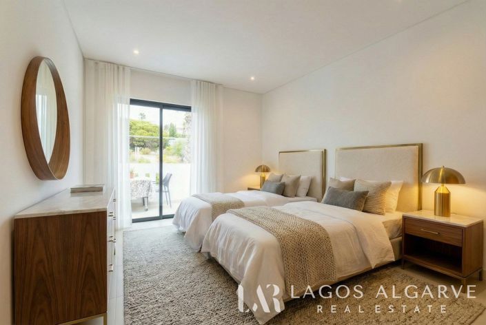 Image No.13-2 Bed Apartment for sale