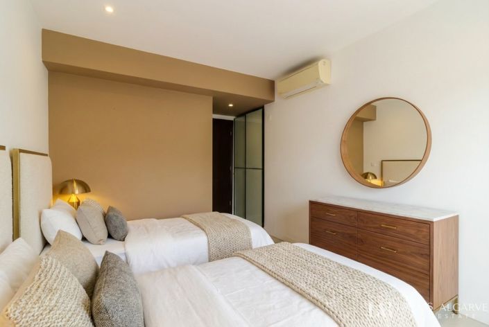 Image No.14-2 Bed Apartment for sale