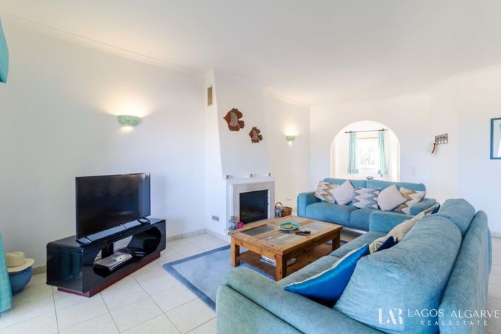 Image No.11-3 Bed Apartment for sale