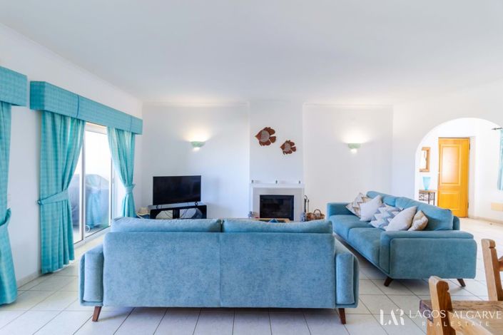 Image No.12-3 Bed Apartment for sale