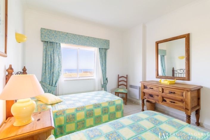 Image No.32-3 Bed Apartment for sale