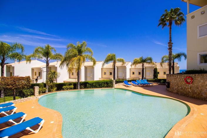 Image No.45-3 Bed Apartment for sale