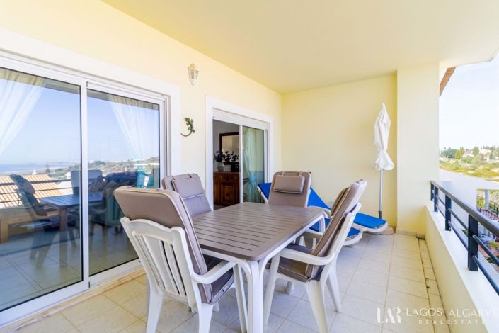 Image No.8-3 Bed Apartment for sale