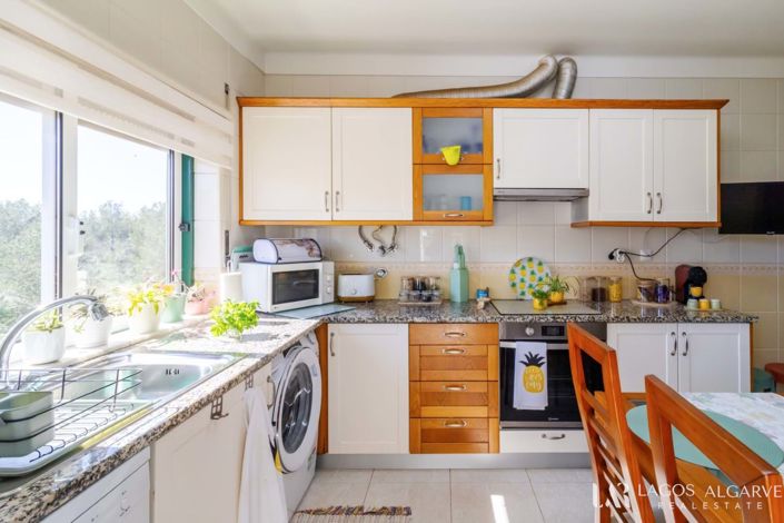 Image No.10-3 Bed Apartment for sale