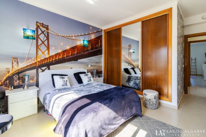 Image No.18-3 Bed Apartment for sale