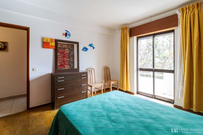 Image No.12-3 Bed Apartment for sale