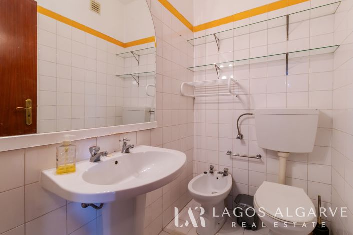 Image No.18-3 Bed Apartment for sale
