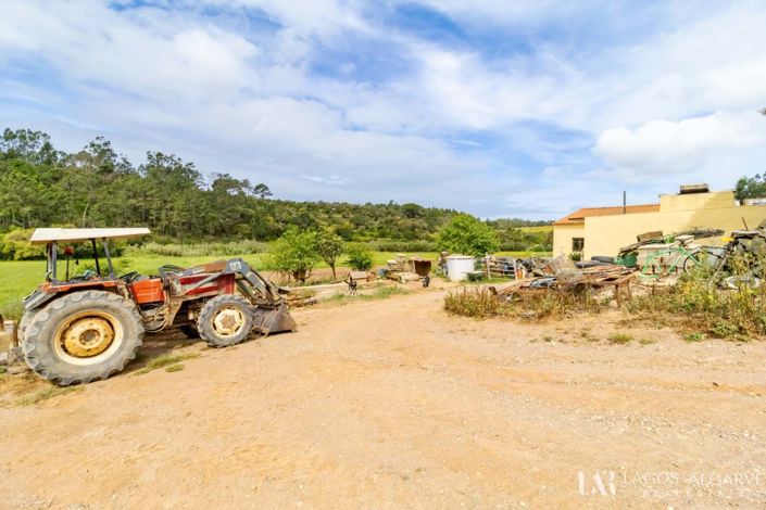 Image No.17-2 Bed Villa for sale