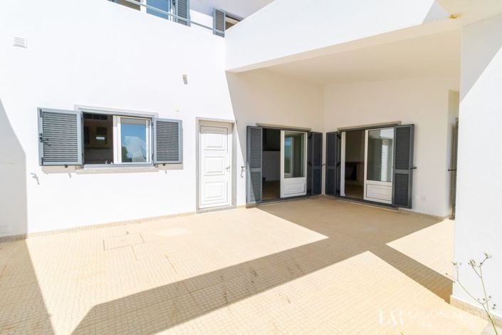 Image No.20-4 Bed Villa for sale