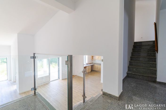 Image No.26-4 Bed Villa for sale