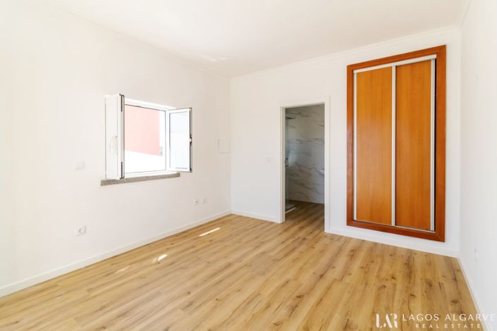 Image No.49-4 Bed Villa for sale