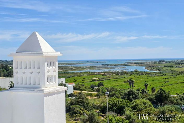Image No.57-4 Bed Villa for sale