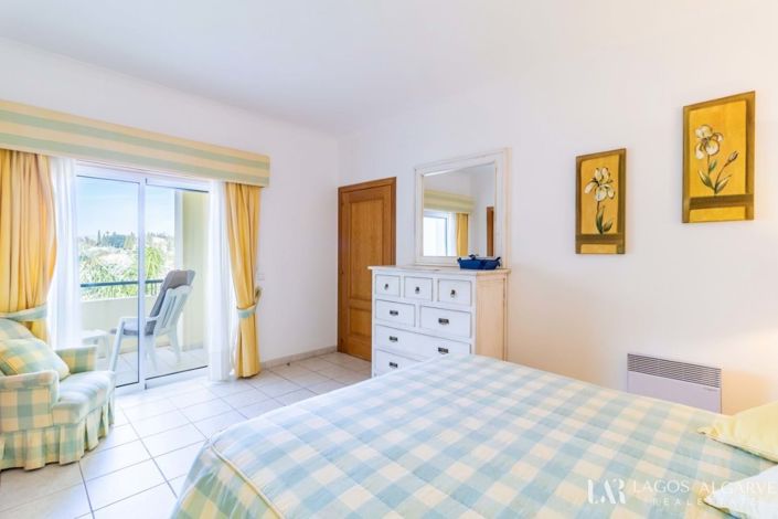 Image No.29-3 Bed Apartment for sale