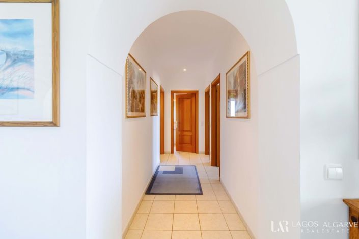 Image No.39-3 Bed Apartment for sale